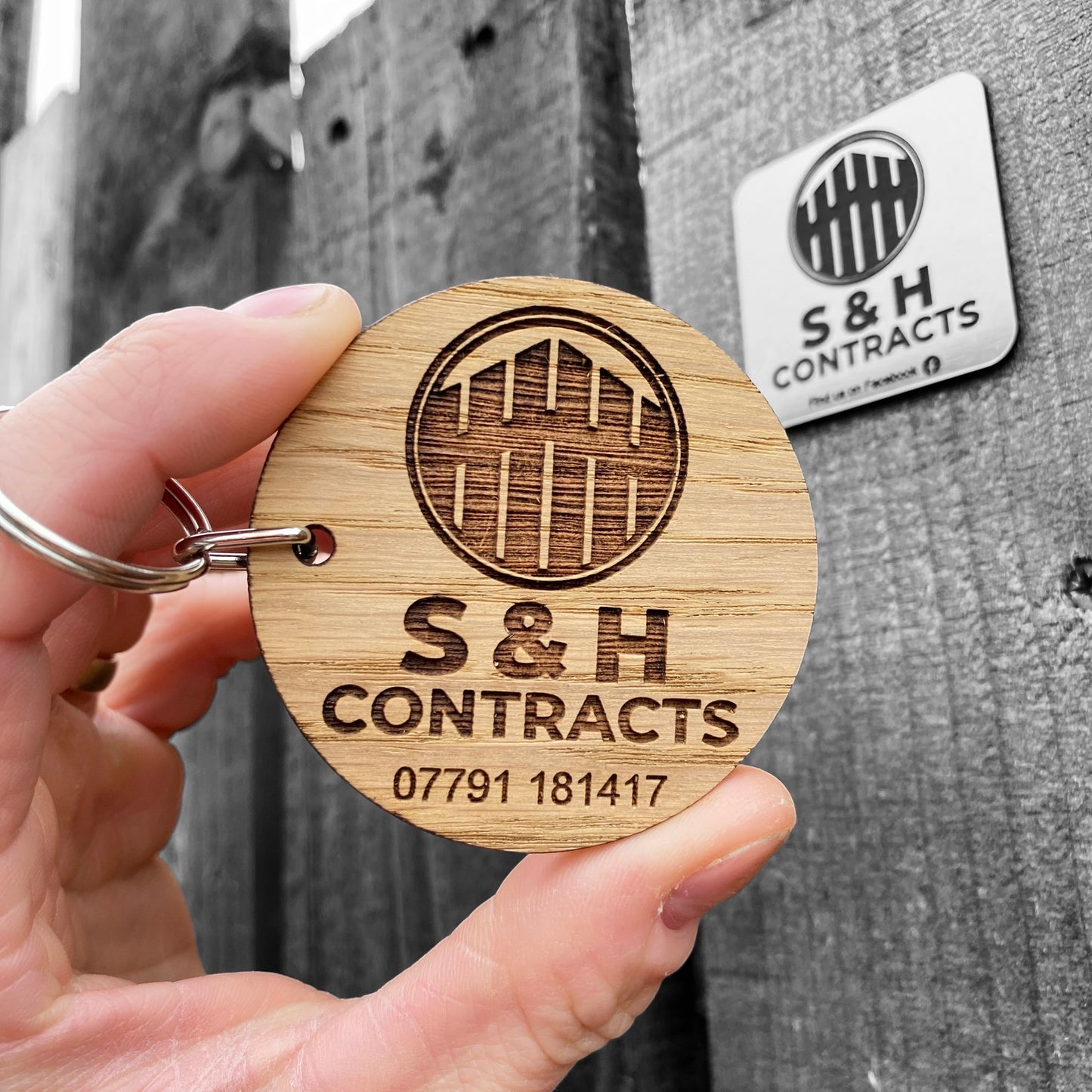 Wooden Marketing Keyrings Business Cards For Fencing Contractor Shed Builder