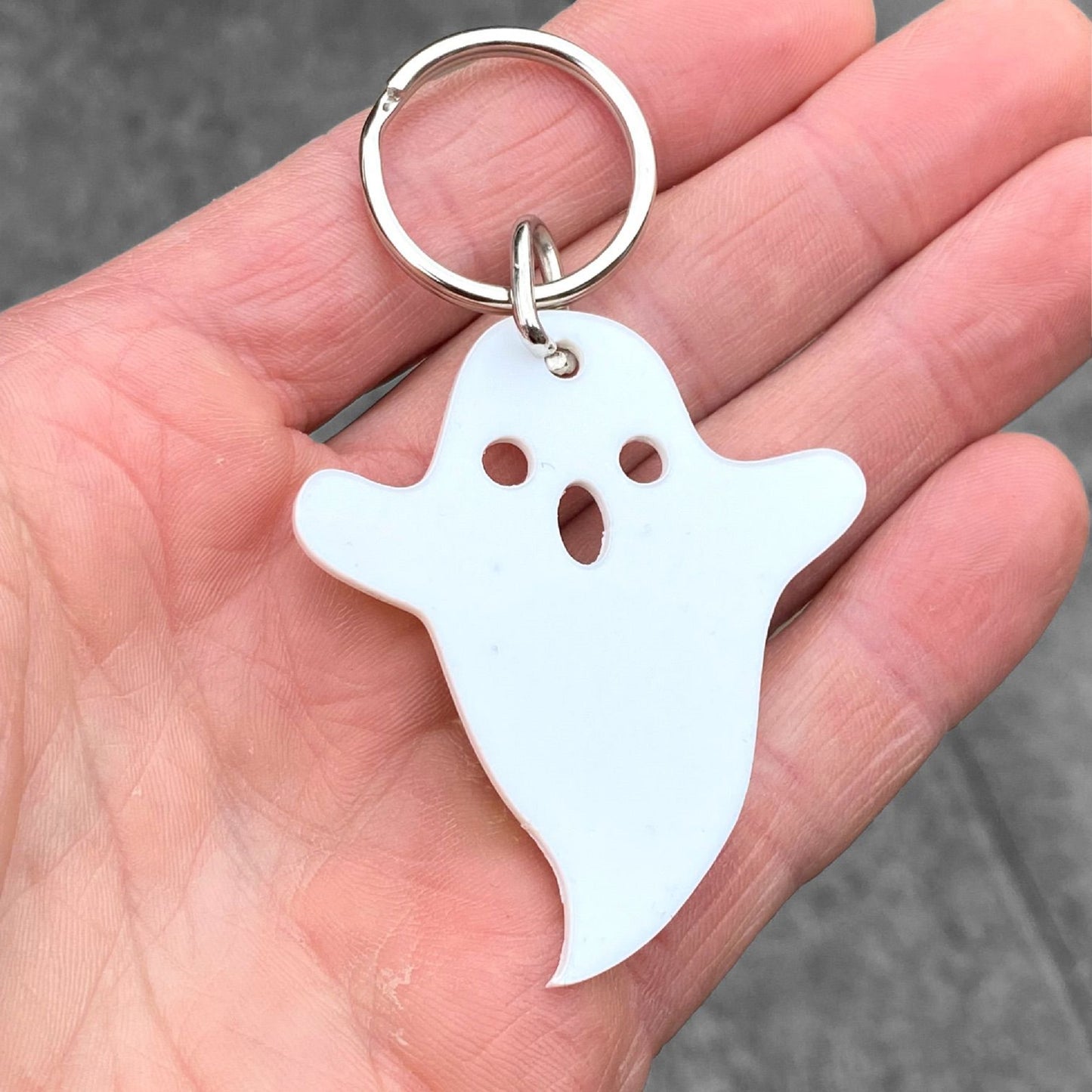 Ghost Keyrings Halloween Party Bag Fillers - Set of 5, Trick Or Treat Gifts, Spooky Keyring Filler Gift